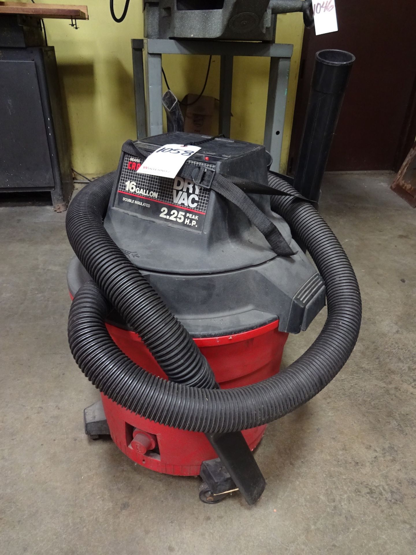 Craftsman 16 Gallon Wet/Dry Vacuum, 2.25 Peak HP