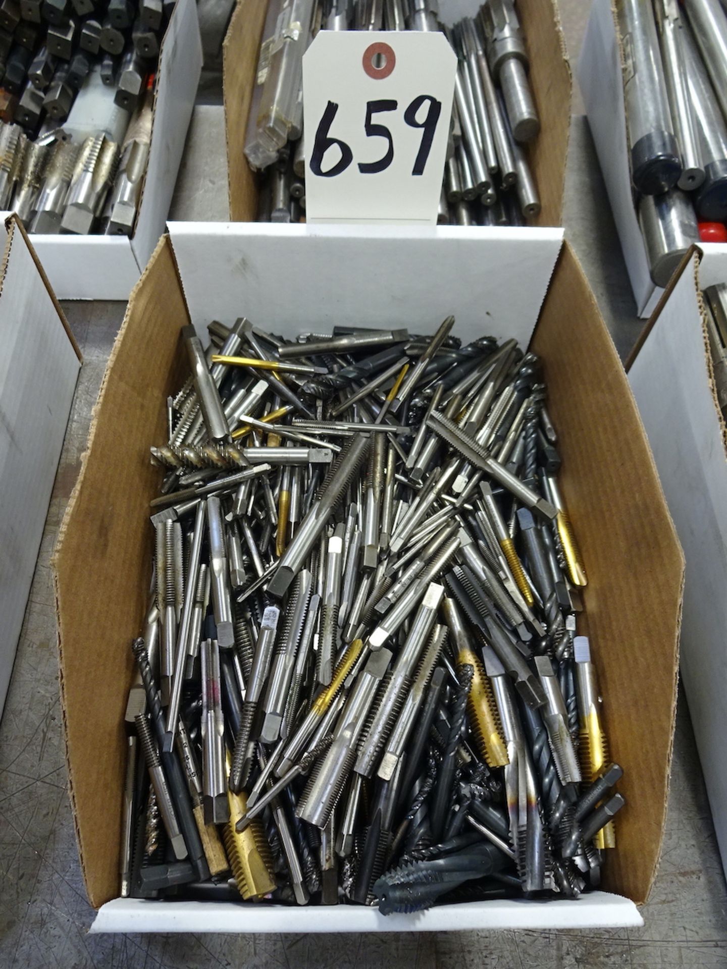 LOT: Assorted Taps