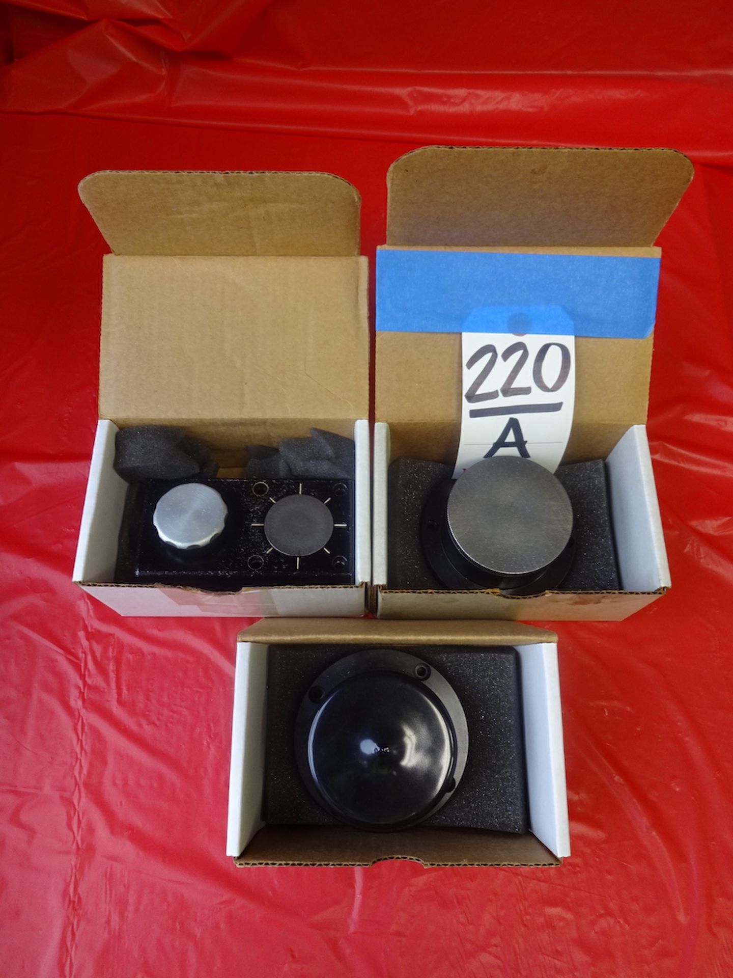 LOT: (2) MANUAL ROTARY STAGES