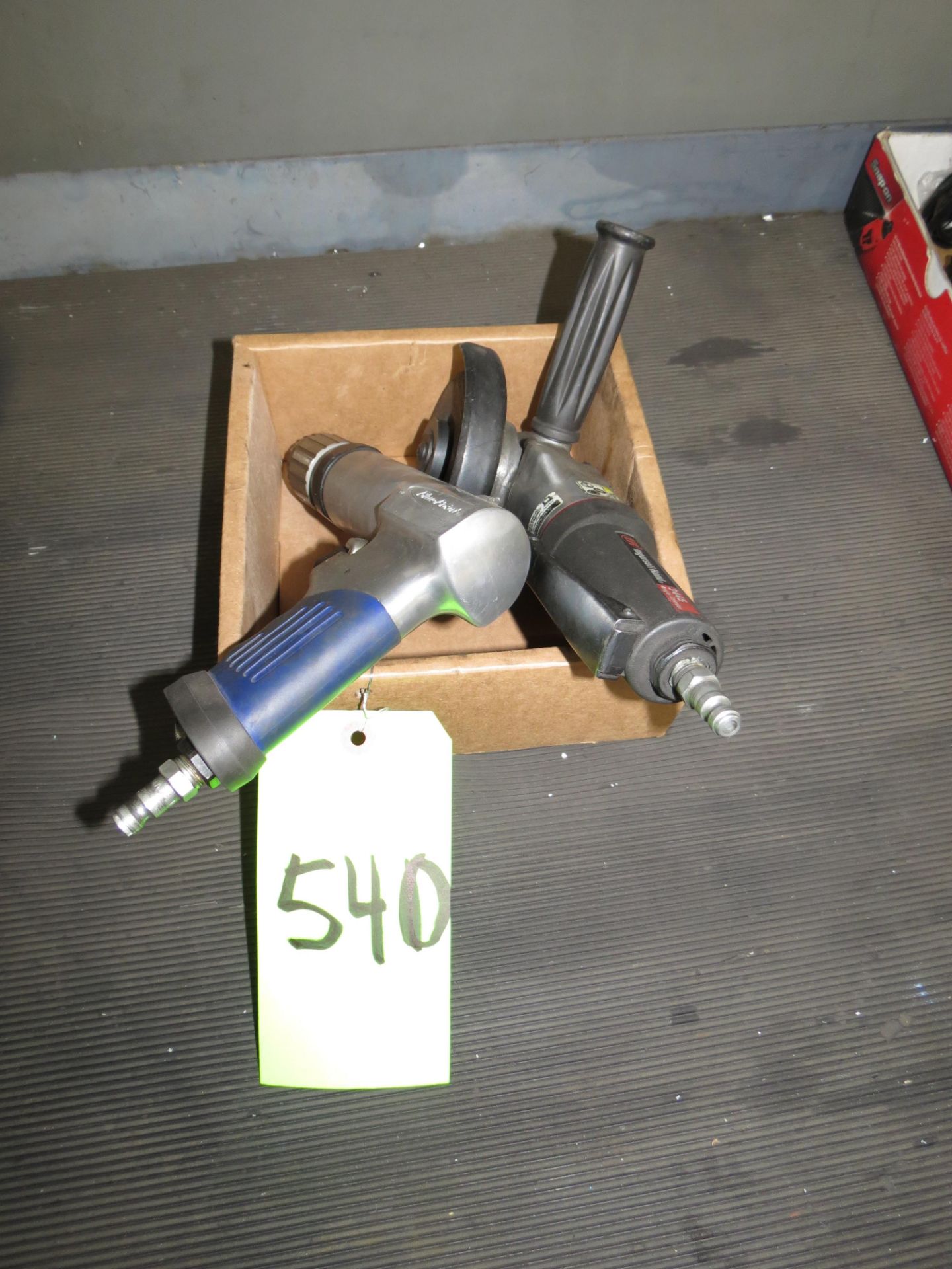 LOT PNEUMATIC DRILL & ANGLE GRINDER