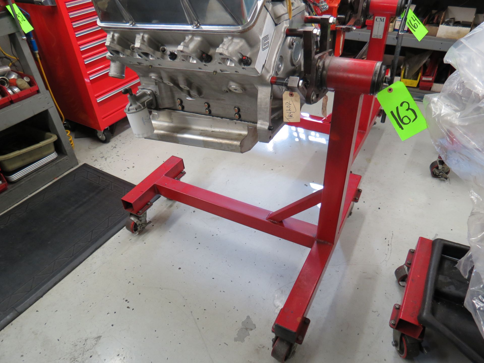 CM PRODUCTS THE ULTIMATE ENGINE STAND APPROXIMATE CAPACITY 2000 LBS.