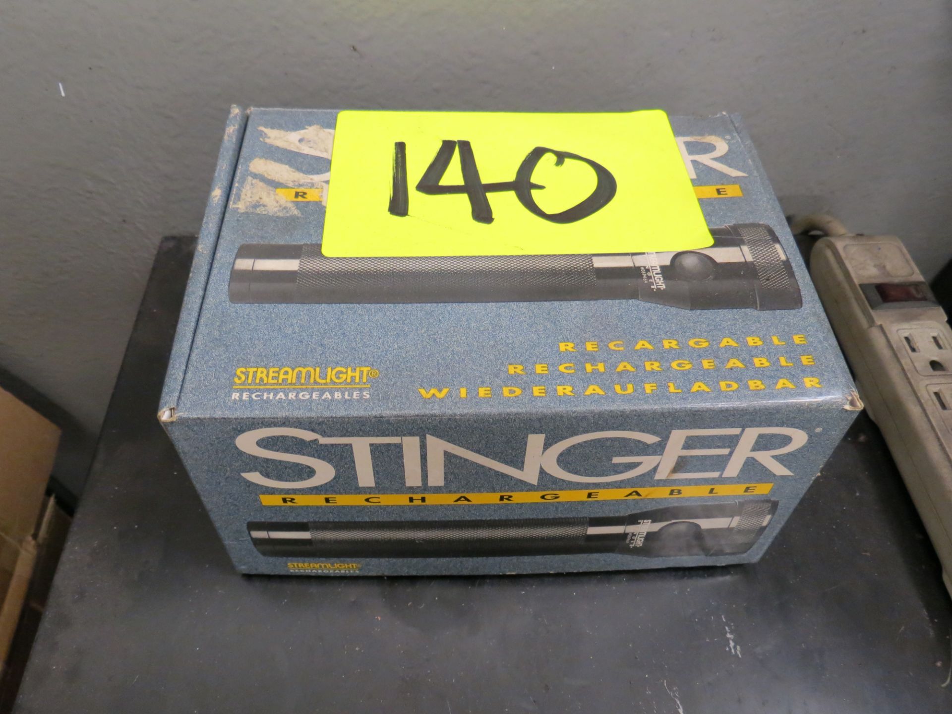 STINGER RECHARGEABLE FLASH LIGHT