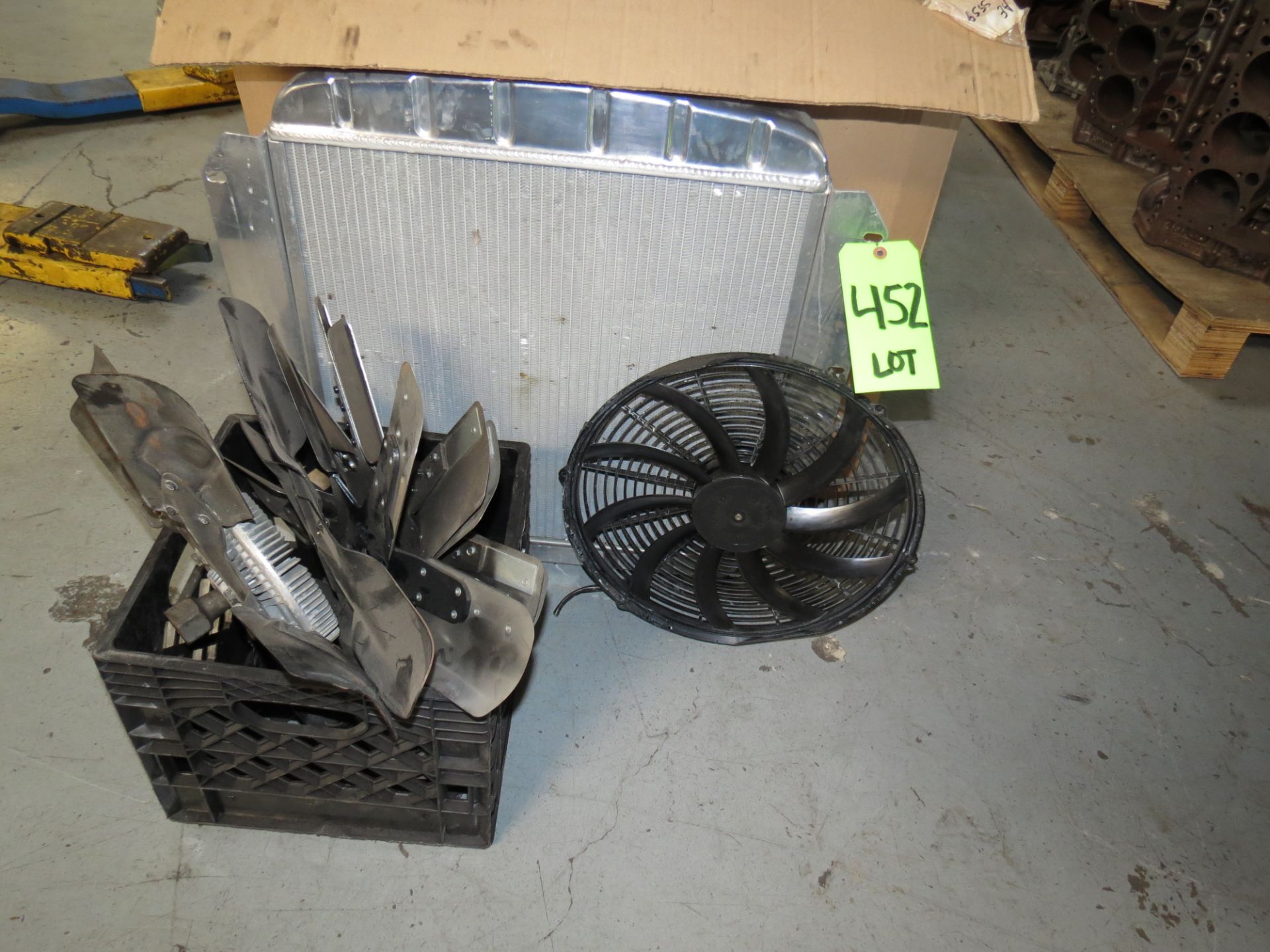 LOT ALUMINUM RADIATOR AND (6) RADIATOR FANS