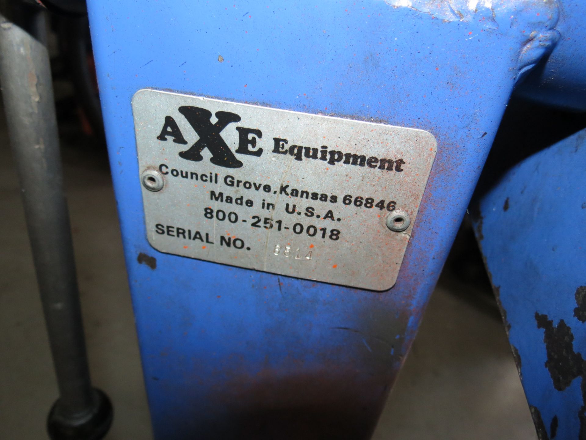 AXE HEAVY DUTY ENGINE STAND APPROXIMATE CAPACITY 2000 LBS. - Image 2 of 2