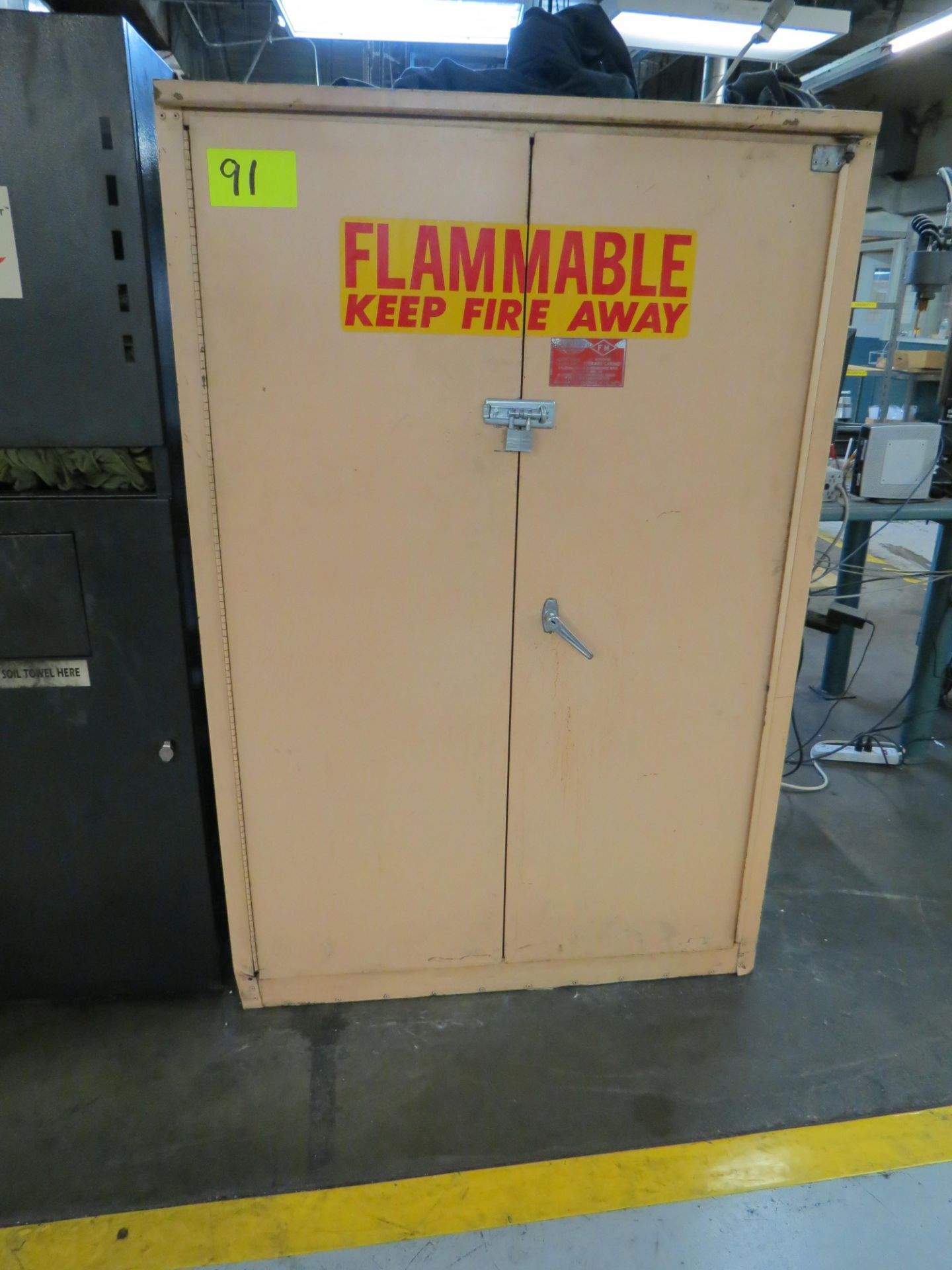 2-DOOR FLAMMABLE STORAGE CABINET ONLY NO CONTENTS