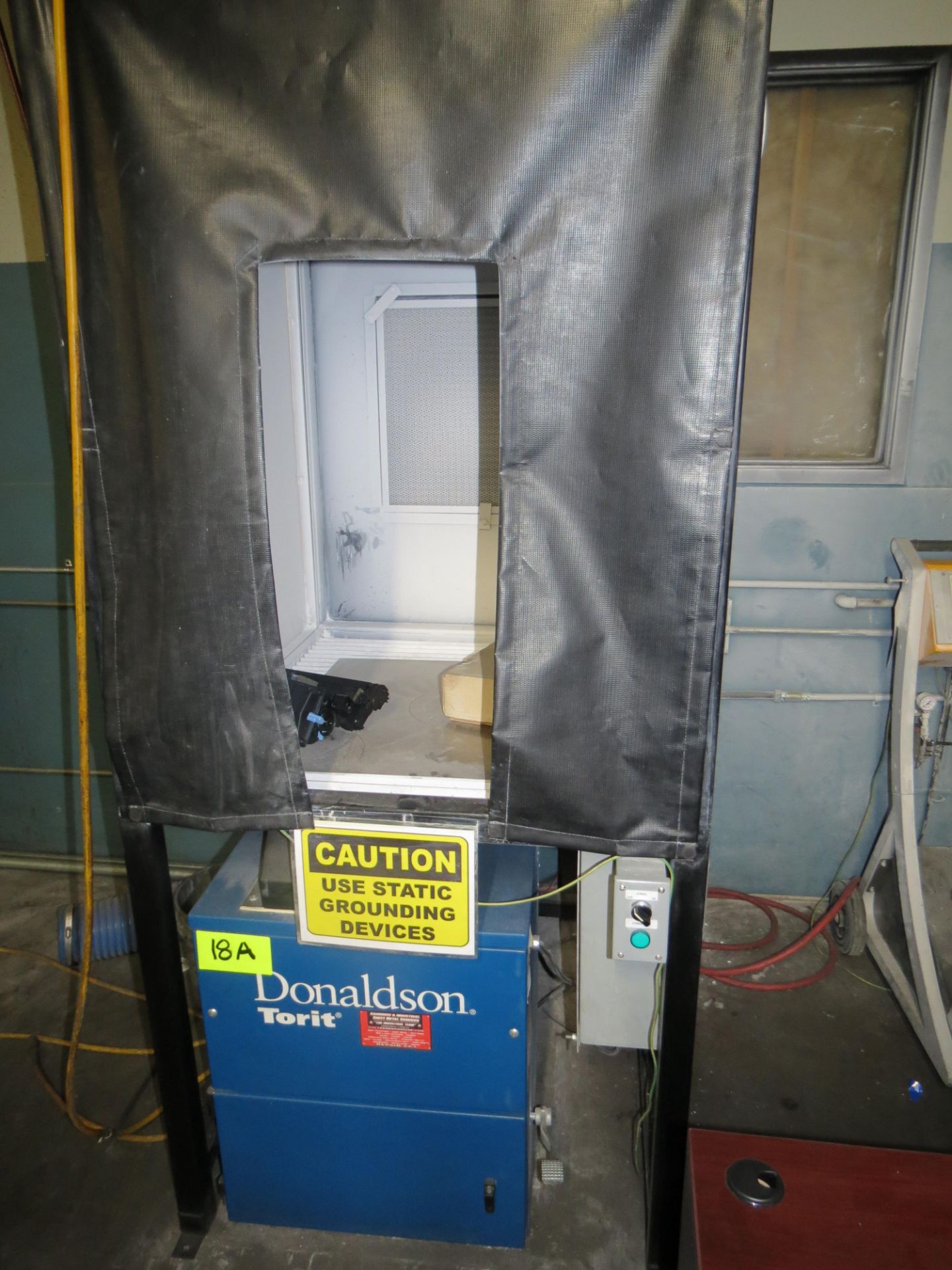 DONALDSON TORIT CAB-50 DUST COLLECTOR CABINET, 1/2 HP