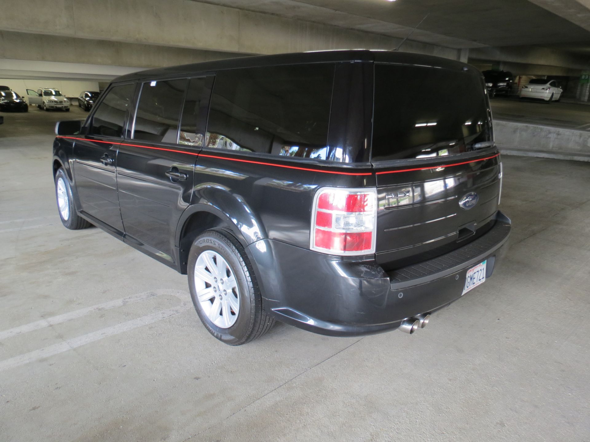 2011 FORD FLEX FULL SIZE CROSSOVER SUV, BLACK, 127,261 MILES, VIN: 2FMGK5BCBBD32669, LIC: 7GME721 - Image 11 of 32