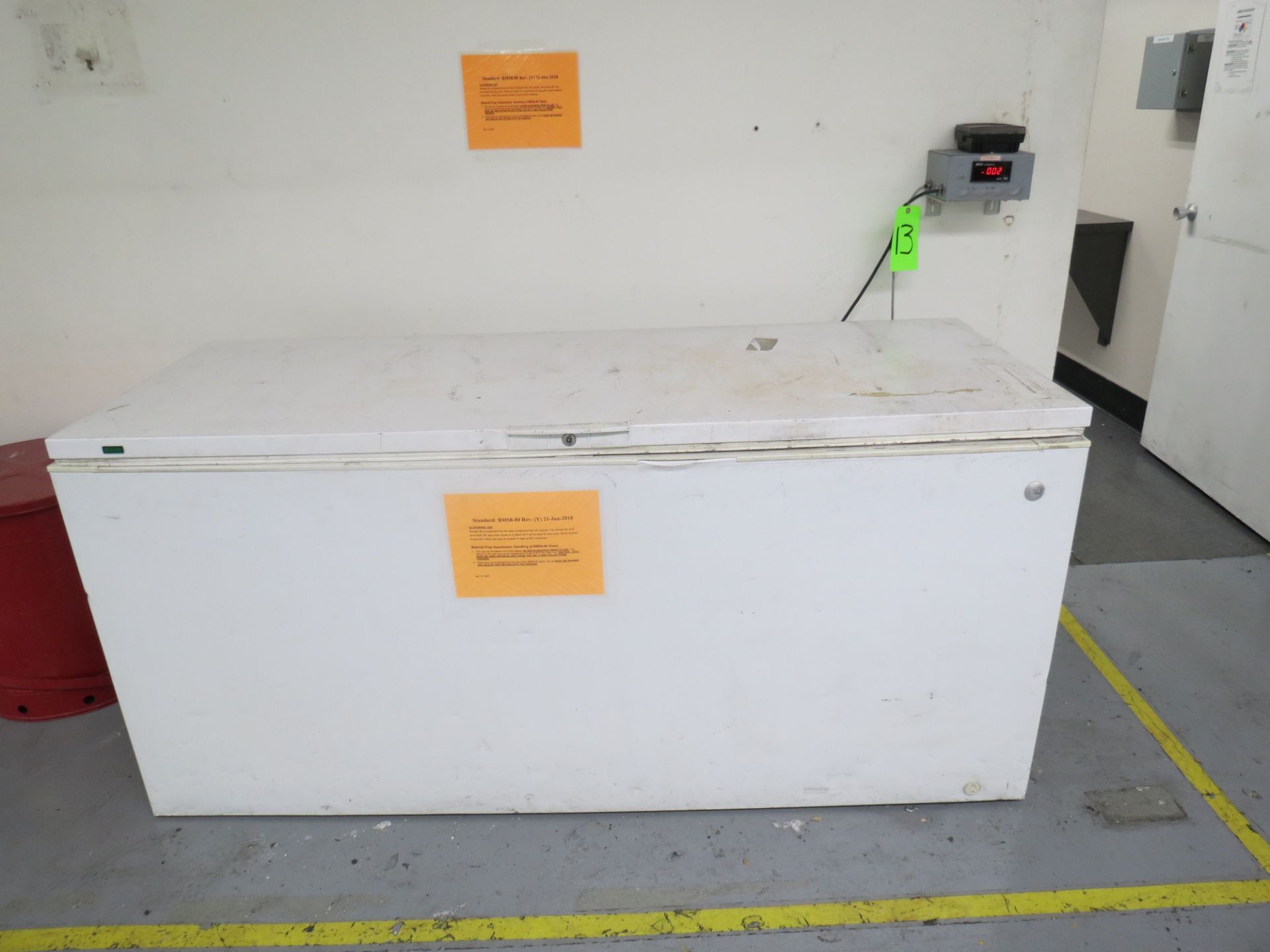 Deep Chest Freezer with Jenco Thermometer MDL; 765