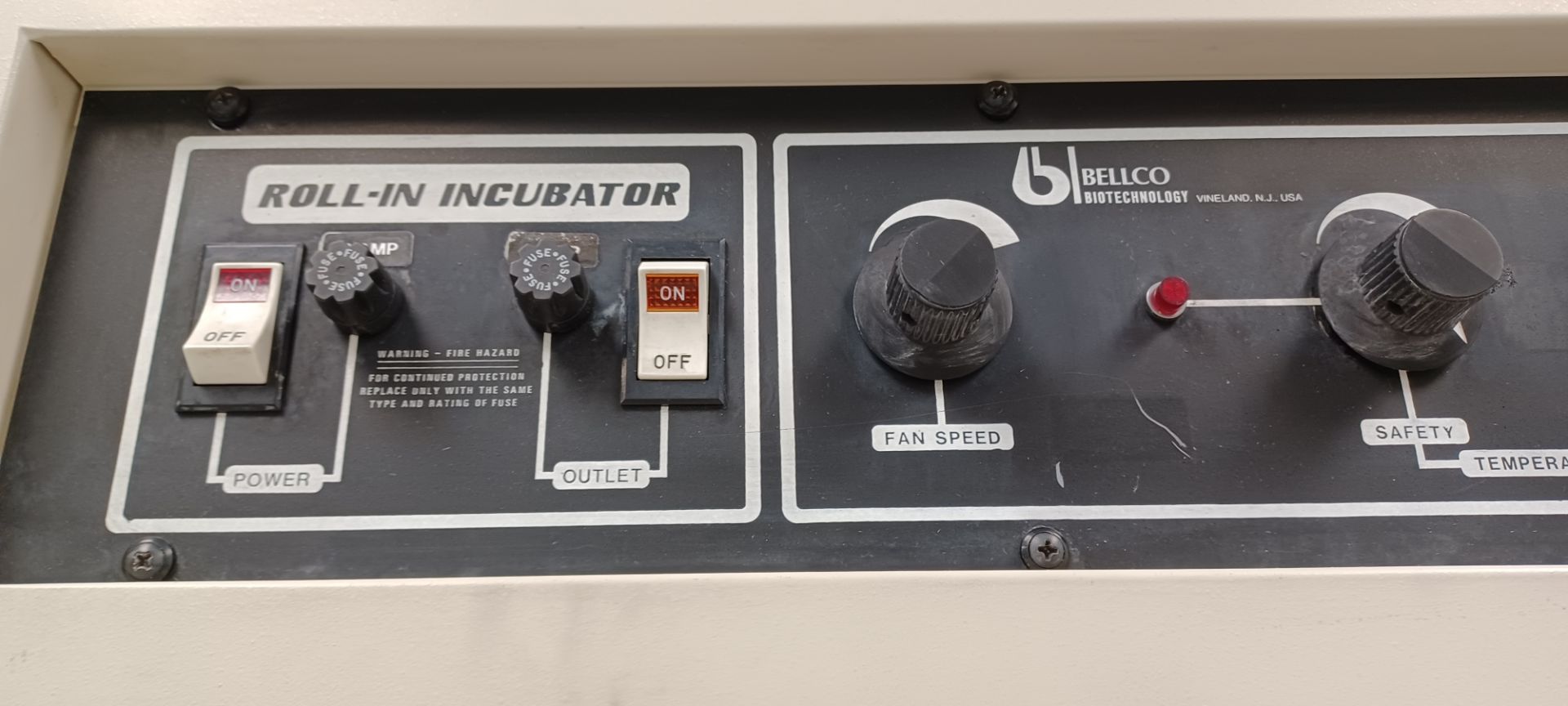 BELLCO BIOTECHNOLOGY ROLL-IN INCUBATOR, CALIBRATED TIL 3/2023 - Image 4 of 6