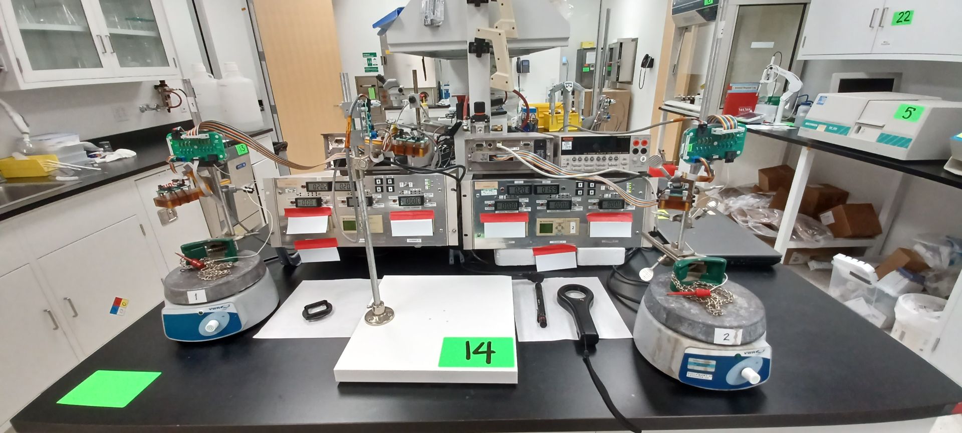 ELECTRO-FREQUENCY TESTING CENTER WITH KEITHLEY MULTIMETERS - Image 2 of 10