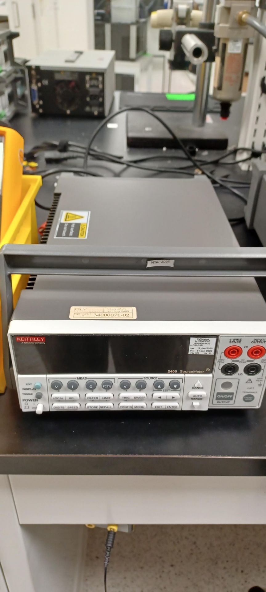 KEITHLEY 2400 SOURCEMETER, CALIBRATED UNTIL 1/2023 - Image 4 of 5