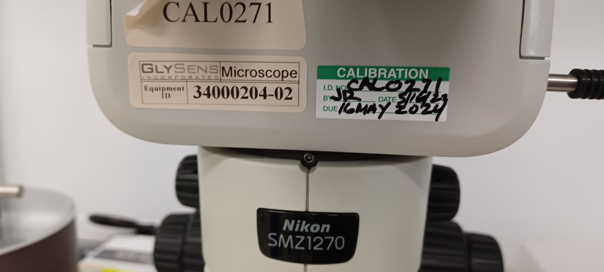 NIKON SMZ1270 MICROSCOPE WITH BASE, CALIBRATED TIL 5/2024, /W COLE-PARMER ILLUMINATOR - Image 6 of 8