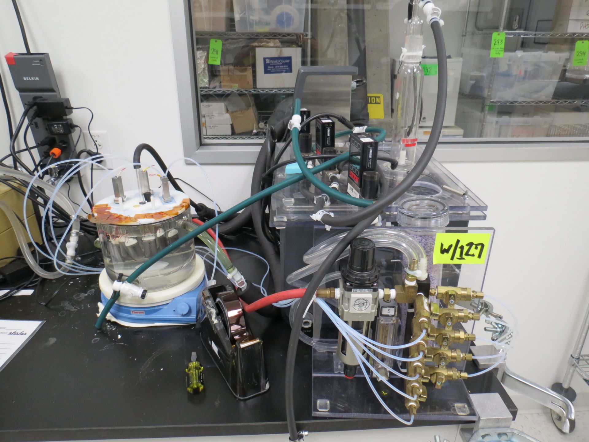 MODULE TESTING CENTER WITH ALICAT SCIENTIFIC MASS FLOW METERS & LAPTOP & CONTENTS BELOW THE TABLE - Image 3 of 13