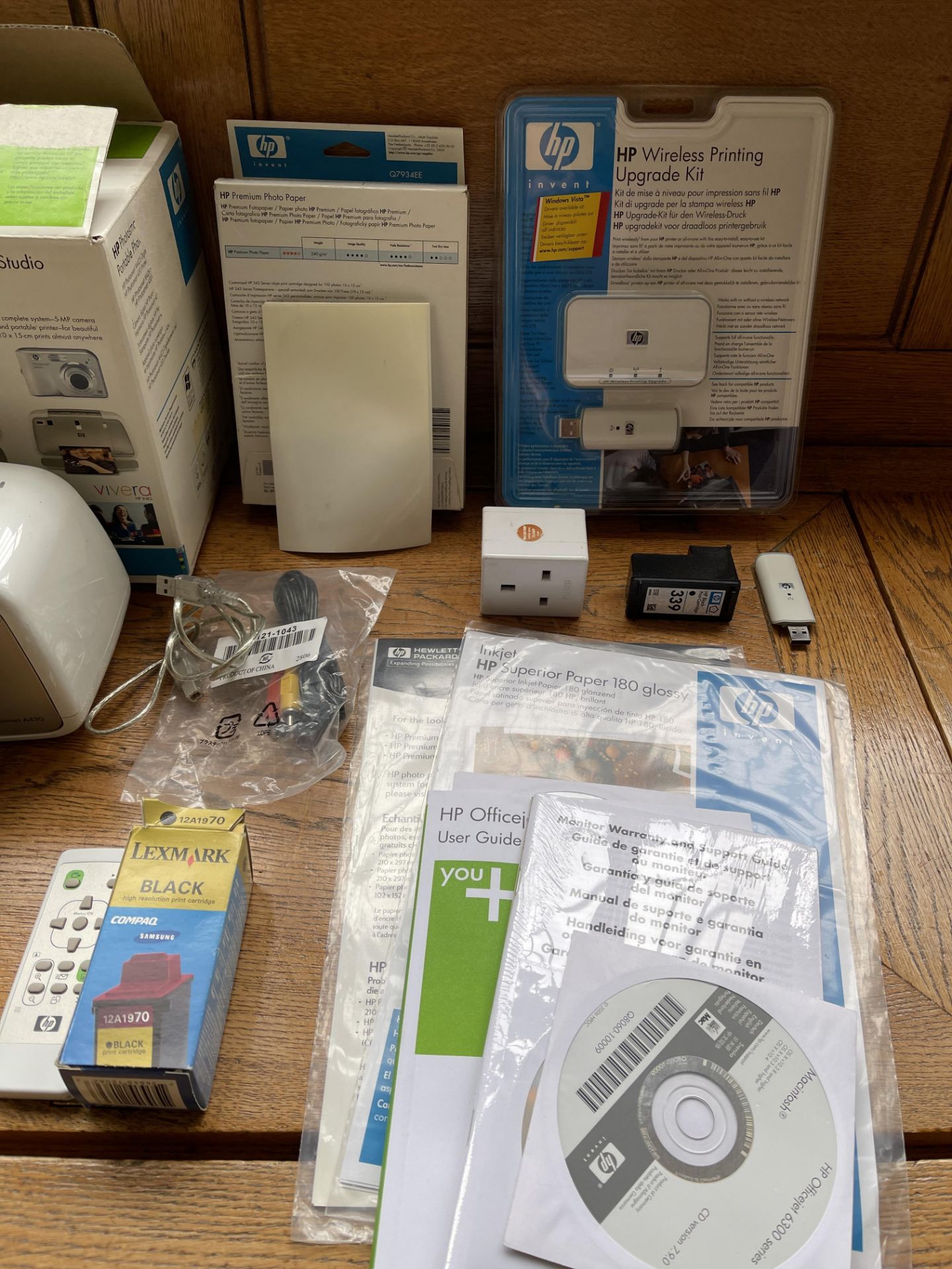 HP PORTABLE PHOTO PRINTER + NEW WIRELESS KIT AND PHOTO PAPER SEALED - Image 2 of 3