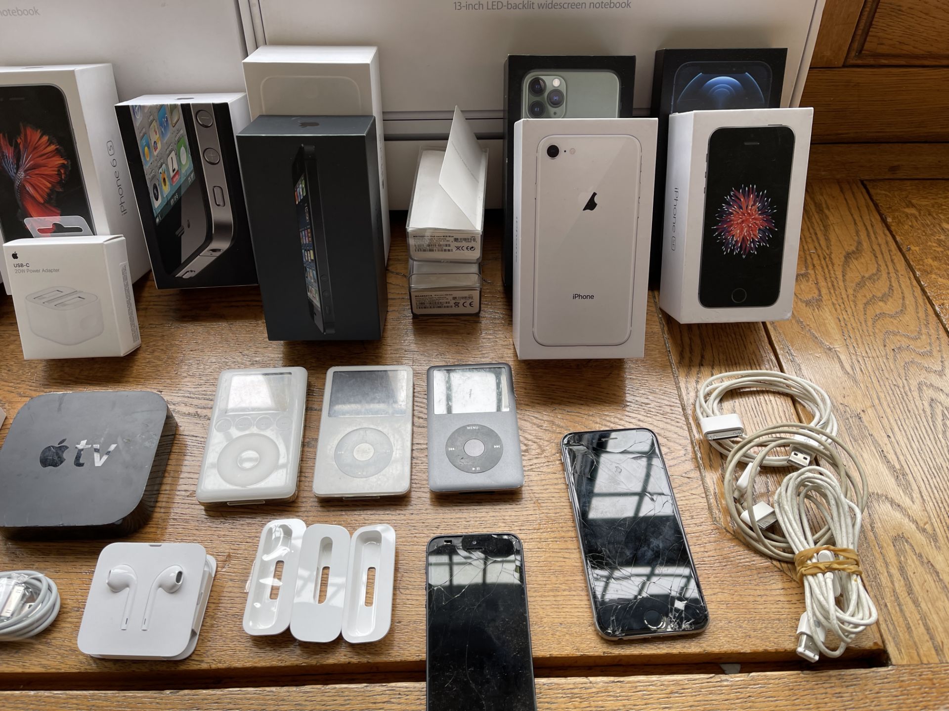 GIANT LOT OF APPLE PRODUCTS , IPHONES , APPLE TV, EARPODS - Image 3 of 5