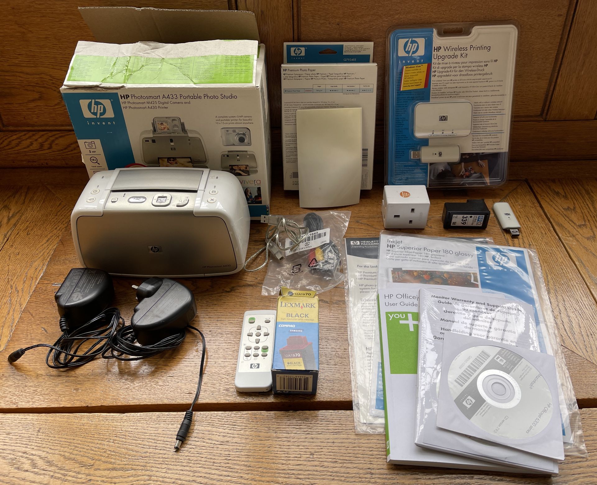 HP PORTABLE PHOTO PRINTER + NEW WIRELESS KIT AND PHOTO PAPER SEALED