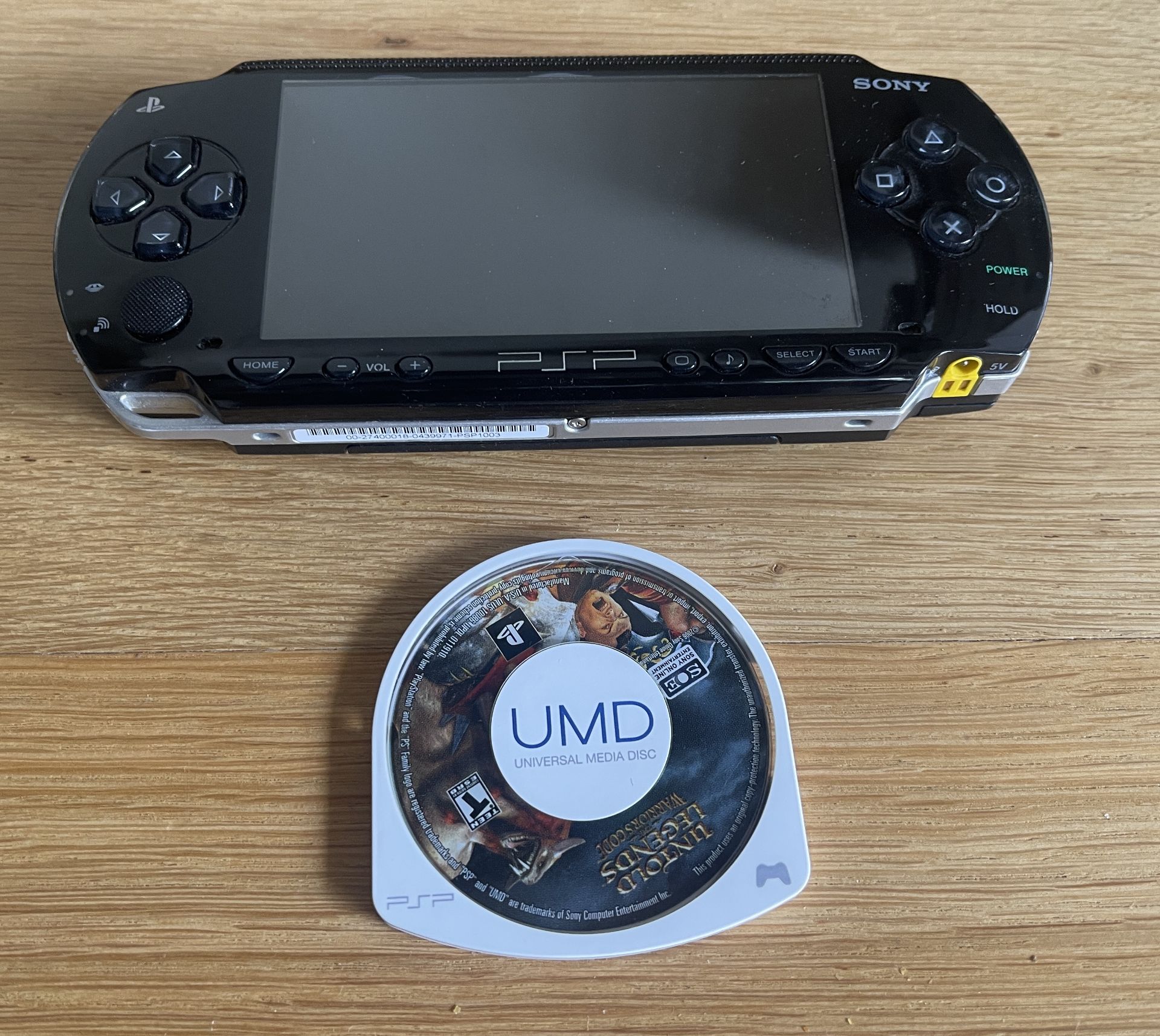 PSP GAME UNIT WITH GAME - Image 2 of 2