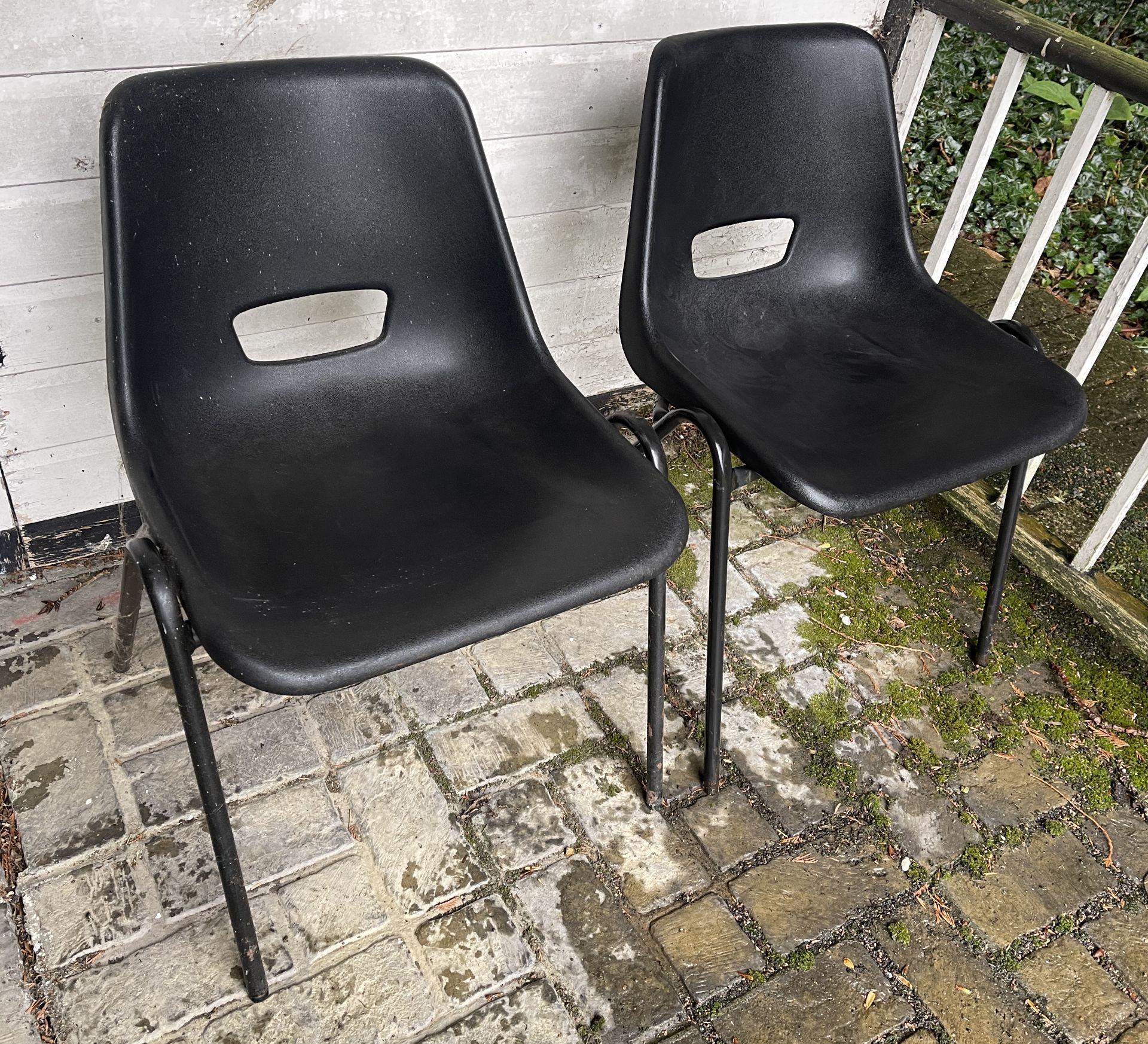 2 RETRO BLACK PLASTIC CHAIRS - Image 3 of 3