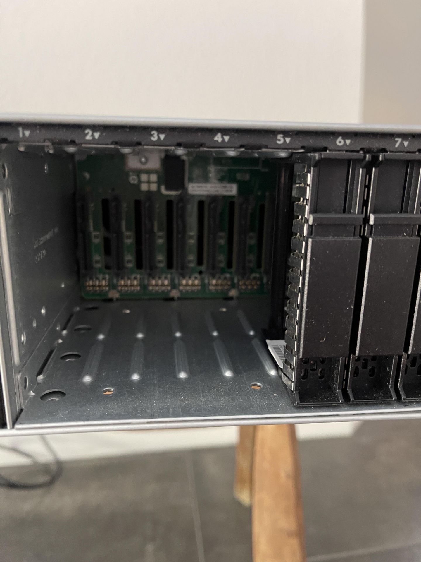 HP Server Model DL380 SERIAL NUMBER: MXQ534020D YEAR 2015 - Image 5 of 9