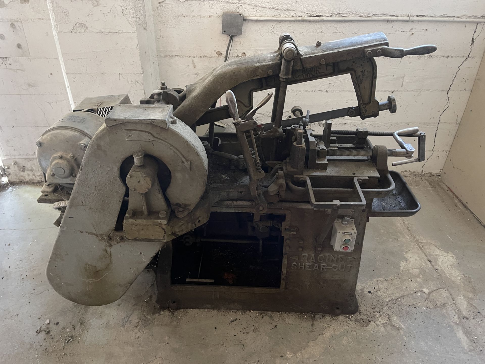 RACINE POWER HACK INDUSTRIAL SAW MACHINE