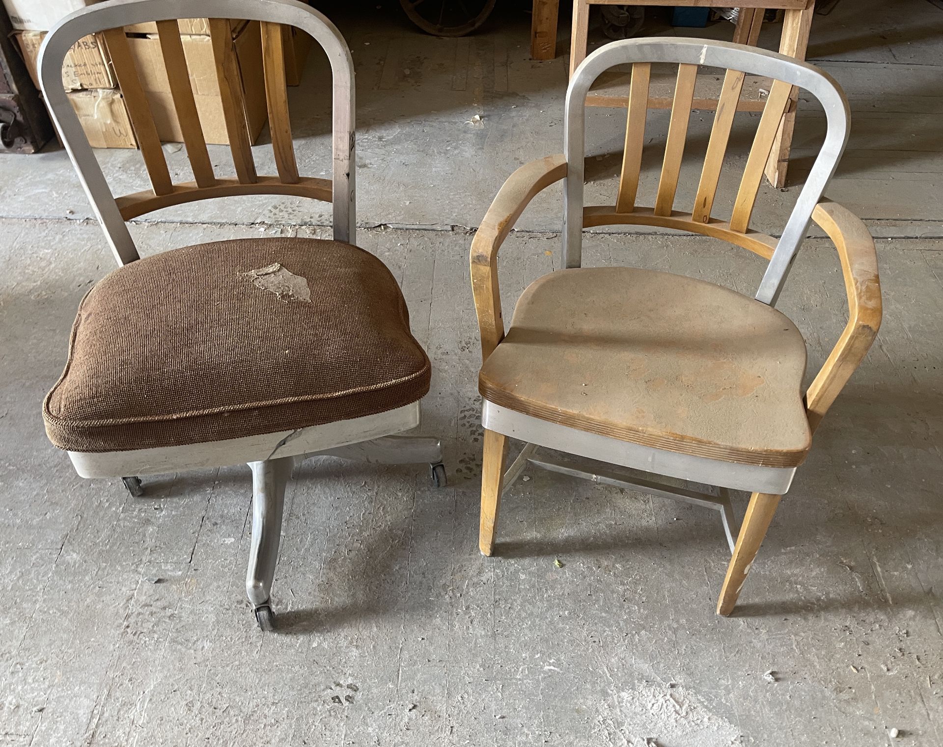 2 SHAW WALKER VINTAGE ART DECO OFFICE CHAIRS, VALUED $1500 - Image 3 of 4