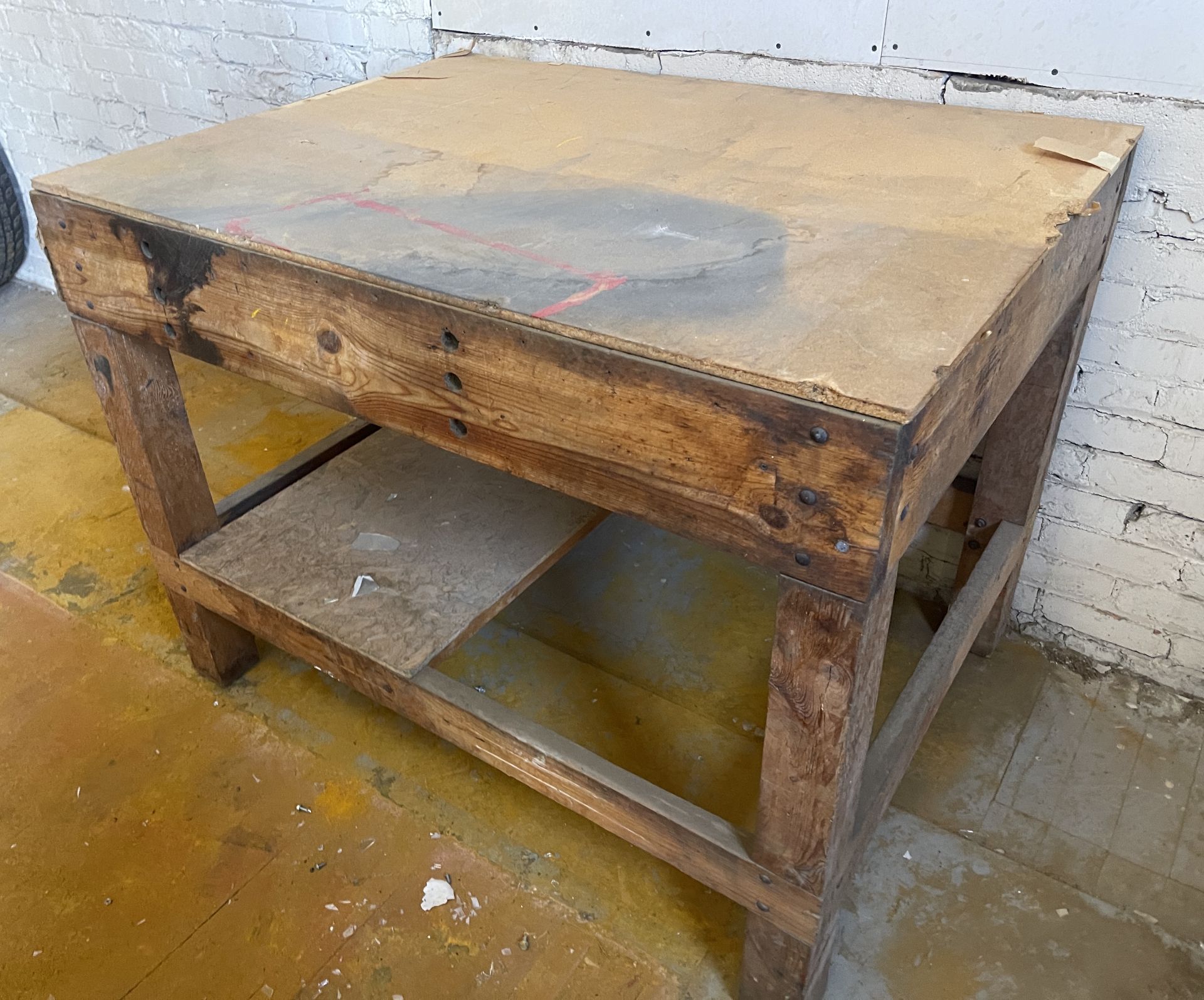 HEAVY WOOD WORKING TABLE - Image 2 of 2