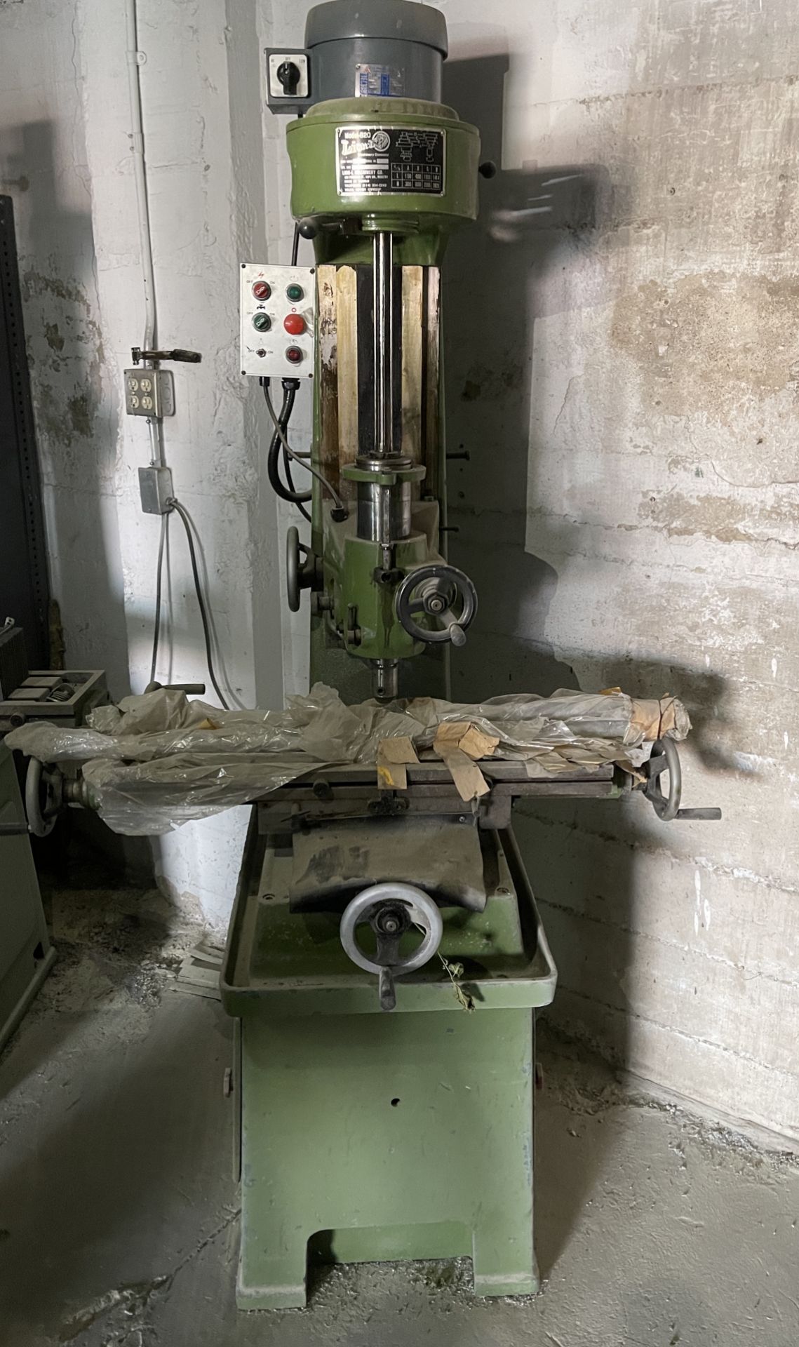 LION-L MODEL 820 COMMERCIAL MILL DRILL PRESS