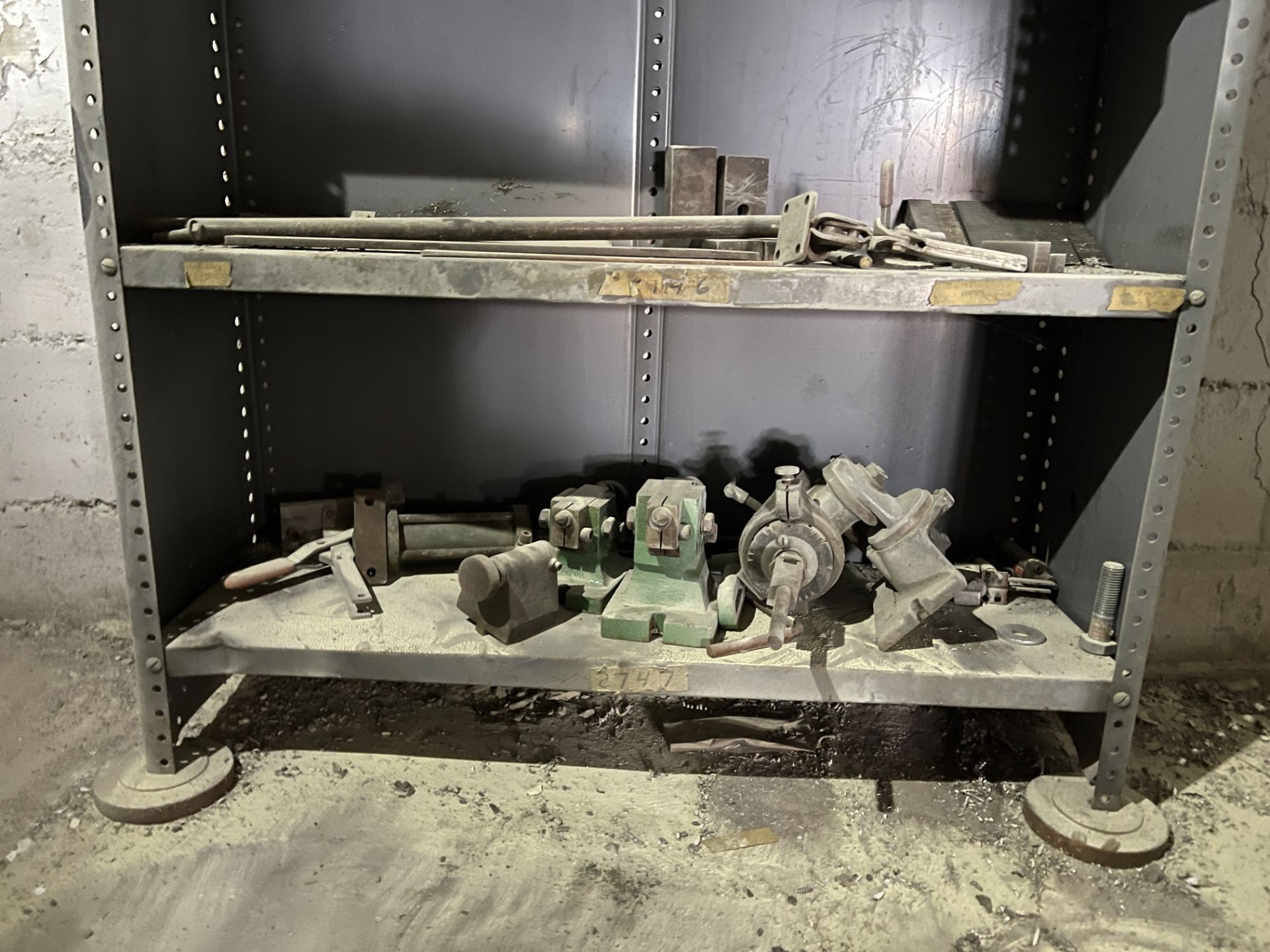 ENTIRE CONTENTS OF SHELF INCLUDING UNIT / TOOLING FOR DRILL PRESSES - Image 2 of 3