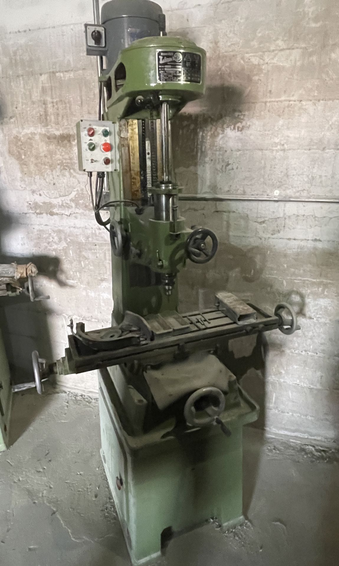 LION-L MODEL 820 COMMERCIAL MILL DRILL PRESS