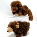 Carl Original walking bear 22cm long with key T/W a musical puppy that you wind up using the tail,