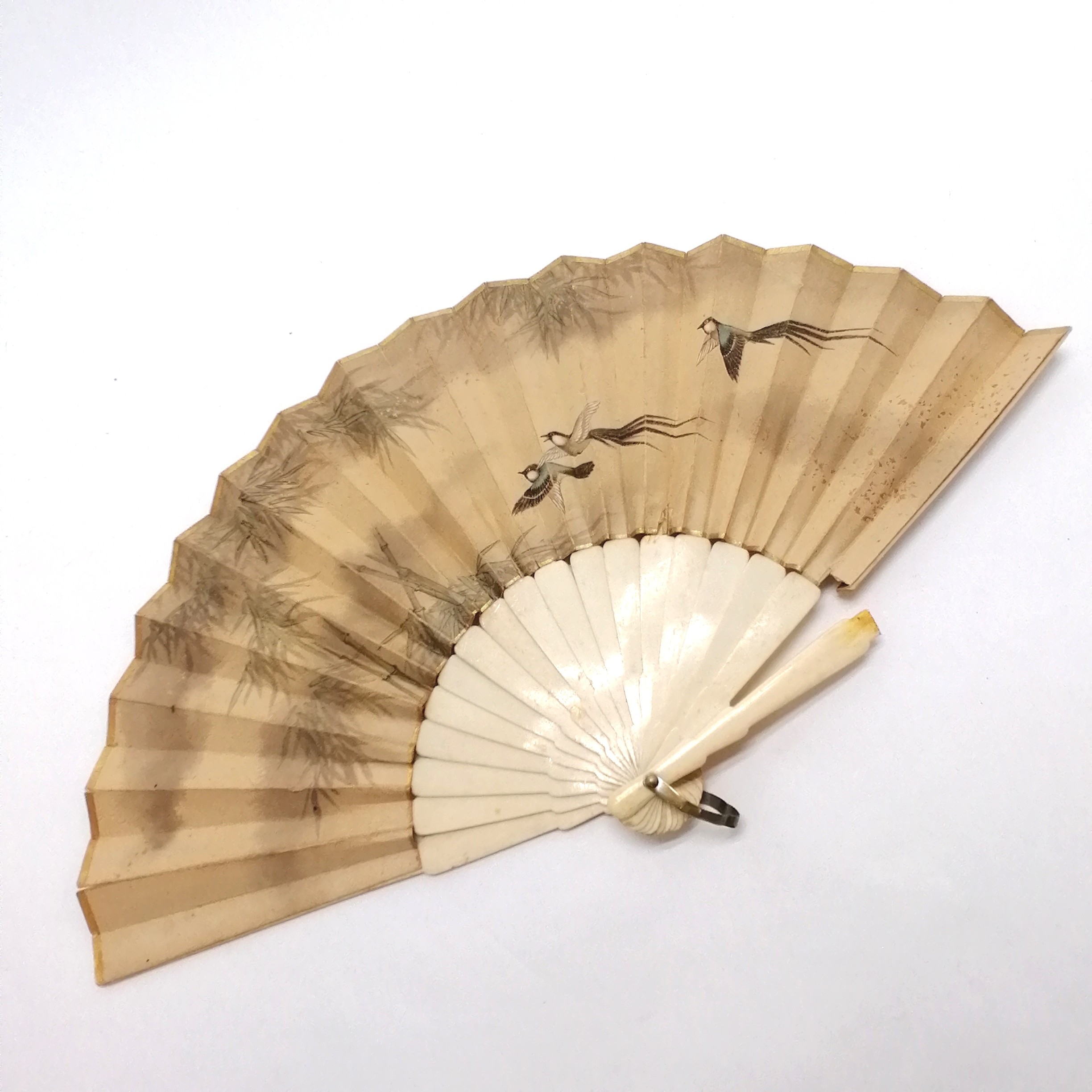 Antique Chinese hand decorated fan with antique ivory sticks (1 a/f) - 48cm across (opened) - Image 2 of 3