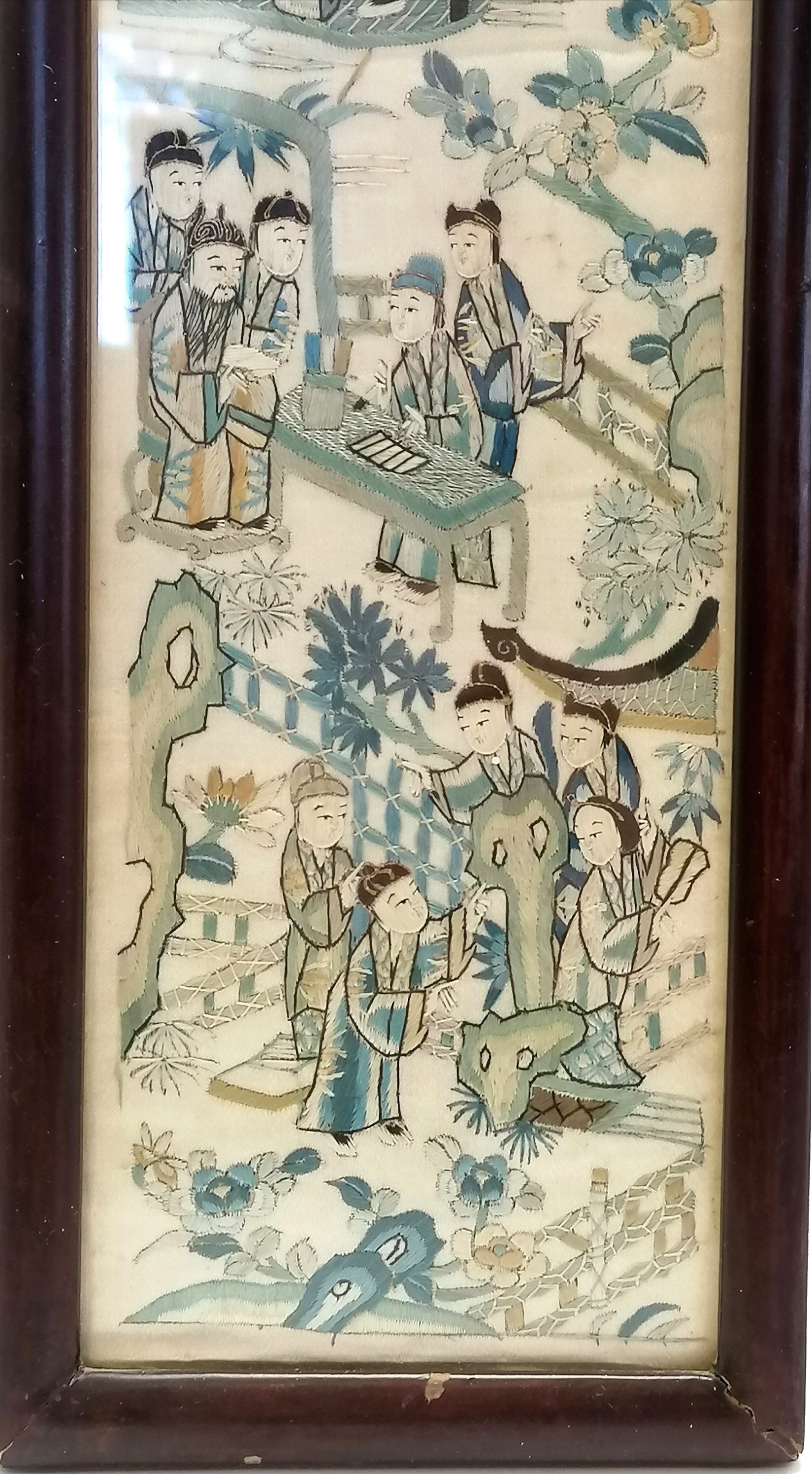 Antique Chinese hand embroidered panel in an original lacquer frame - 51cm x 11.5cm Condition - Image 4 of 4