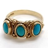 9ct hallmarked gold turquoise 3 stone ring - size P½ & 4.4g total weight