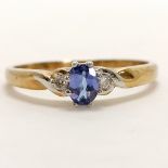 9ct hallmarked gold tanzanite & diamond ring - size T & 2.2g total weight