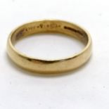 18ct hallmarked Welsh gold wedding band - size S & 4.2g - SOLD ON BEHALF OF THE NEW BREAST CANCER