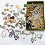 Qty of costume jewellery inc micro mosaic drop necklace, Austrian crystal, costume brooches etc