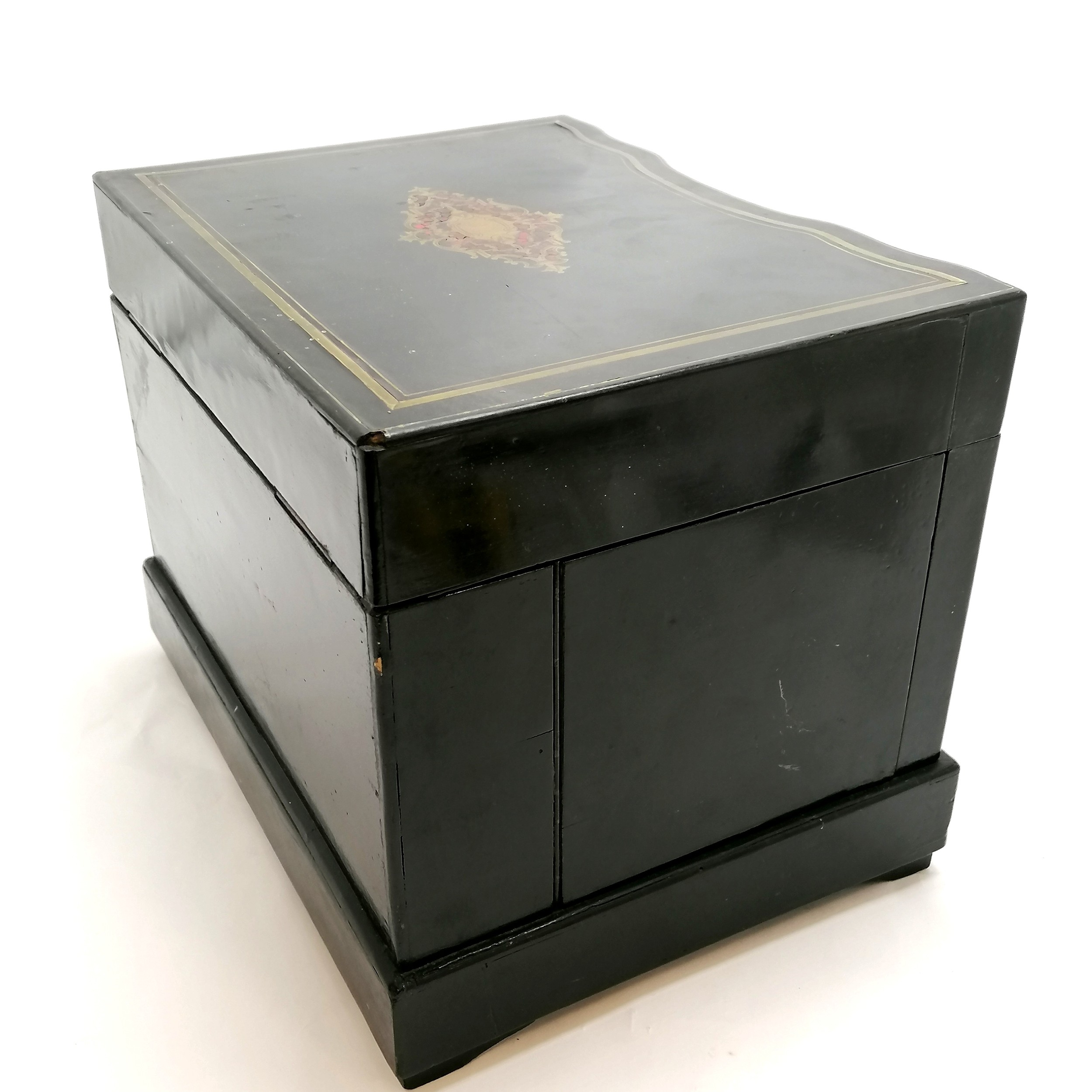 Antique decanter box ebonised boule work with original key - 34cm wide 27cm high 25cm deep Condition - Image 3 of 6