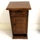 Mahogany bedside table Condition reportIn good used condition