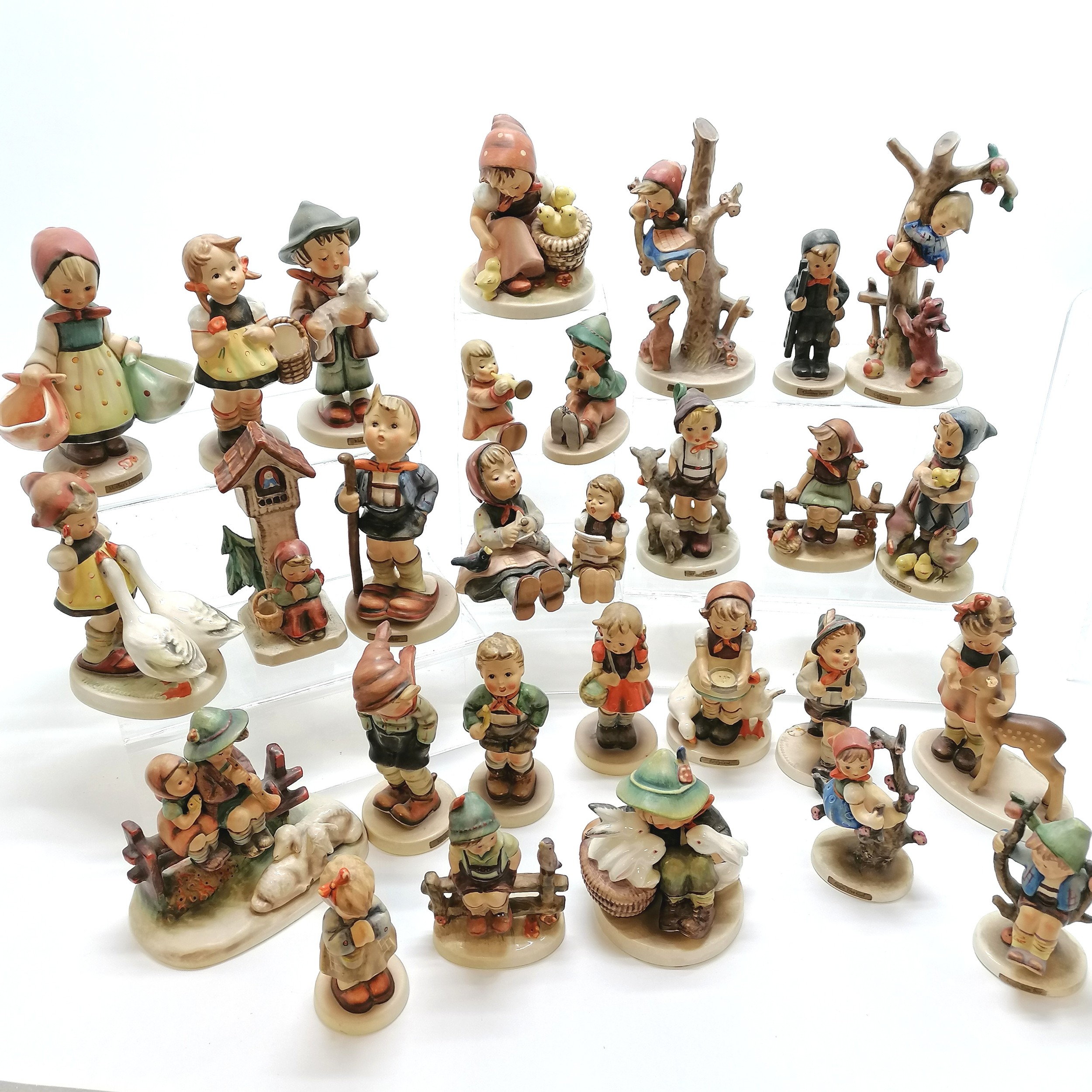 Collection / lot (29) of Hummel & Goebel figurines - some still have original labels Condition