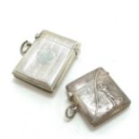 2 x silver vesta cases - smallest has a golfer decoration to both sides - total weight 40g Condition