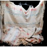 Antique continental embroidered silk cloth and 6 matching napkins 245cm x 140cm