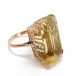 Unmarked gold citrine ring - size M & 10g total weight ~ the stone (approx 23mm x 14.5mm) does