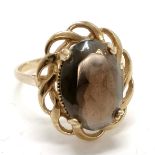 9ct hallmarked gold smoky quartz ring - size N½ & 3.2g total weight