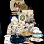 Large collection of Queen Elizabeth II coronation ware inc cups, ephemera, badges, glasses,