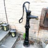 Antique cast iron well pump in 2 parts, 135cm high, in working order