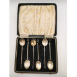 Boxed set of silver coffee bean spoons - total weight 51g