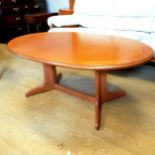 Mid 20th century G-Plan oval coffee table 115cm long x 70cm wide x 47cm high in good used condition