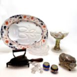 Antique meat platter with imari pattern, continental tazza with encrusted flower decoration (