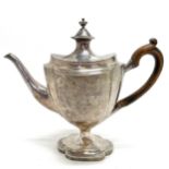 Georgian silver coffee pot with wooden handle - 24cm high & total weight 713g ~ distortion /