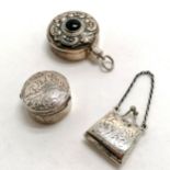 Silver pill box by Ari D Norman, scent bottle set with cabochon stone (2.8cm diameter) & miniature